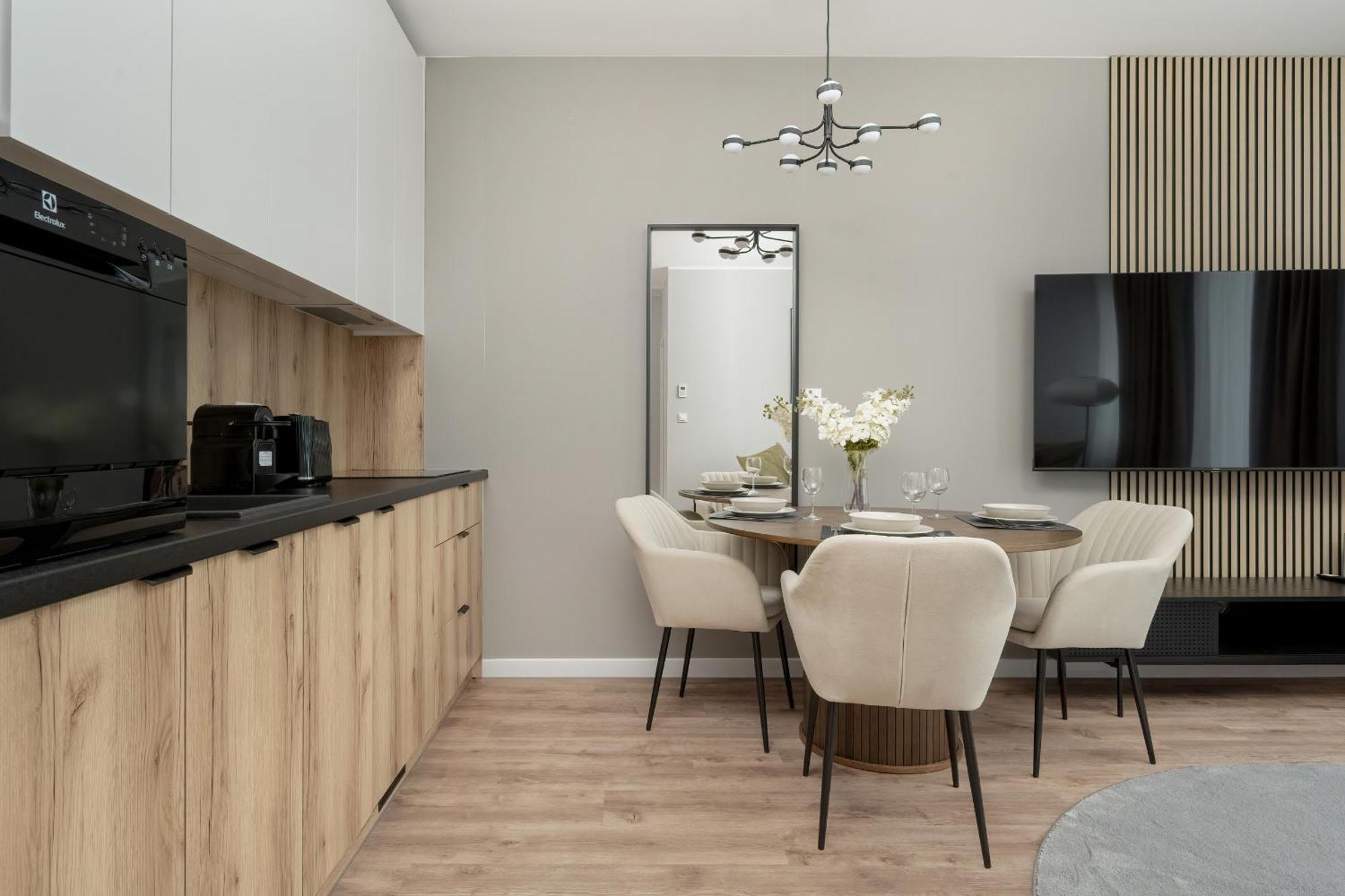 Apartamenty Zwycieska Z Klimatyzacja, Free Garage Wroclaw By Noclegi Renters Kültér fotó